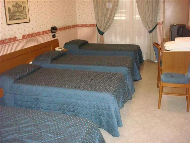 Demetra Capitolina Hotel